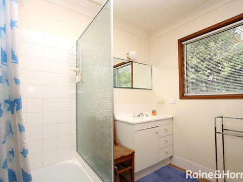 Mac's Surf Style - 12 Ocean Drive - Hotel NSW 2