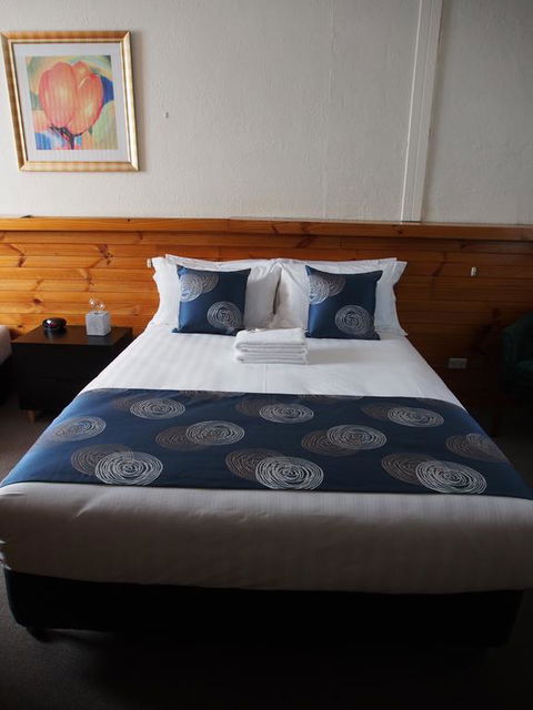 Majestic Motel - Hotel NSW 3