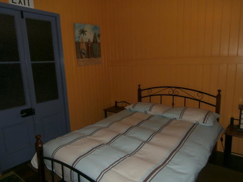 Mango Tourist Hostel - Hotel NSW 2