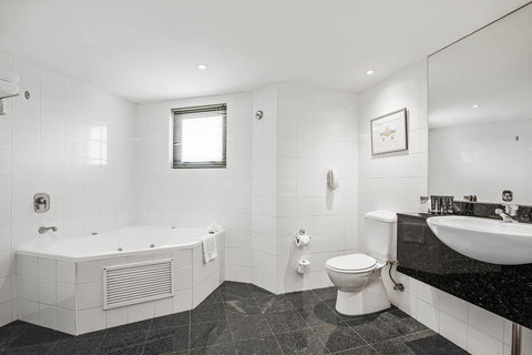 Mantra Parramatta - Hotel NSW 3