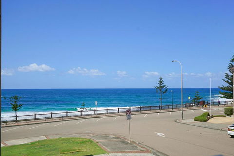 Marine Court - The Entrance - Hotel NSW 1