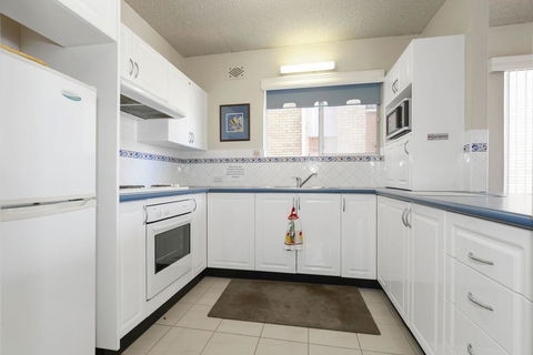 Marine Court - The Entrance - Hotel NSW 2