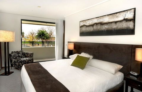 May Park Executive Apartments - Hotel NSW 3