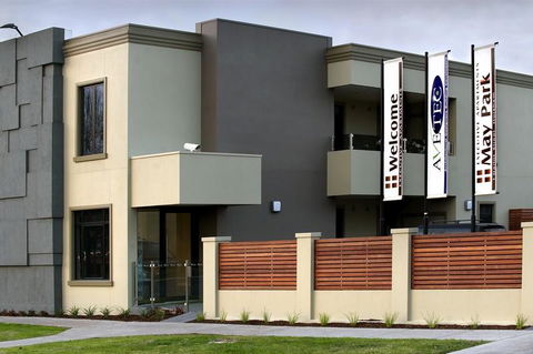 May Park Executive Apartments - Hotel NSW 2