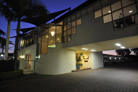 McNevins Maryborough Motel - Hotel NSW 3