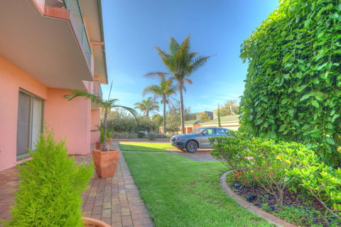 Merimbula Holiday Properties - Hotel NSW 2