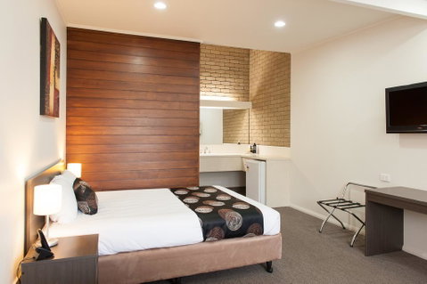 Mitchell On Main - Hotel NSW 3