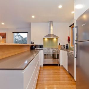 Mitchell-DPA - Hotel NSW 2