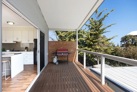 Moana Dreams - Hotel NSW 3