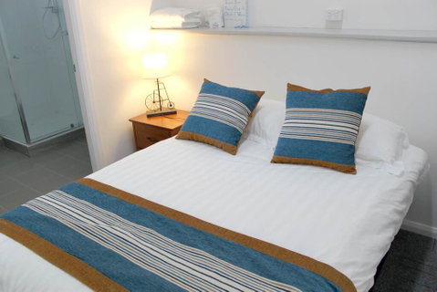Motel Rooms At Morisset Serviced Apartments - Hotel NSW 2