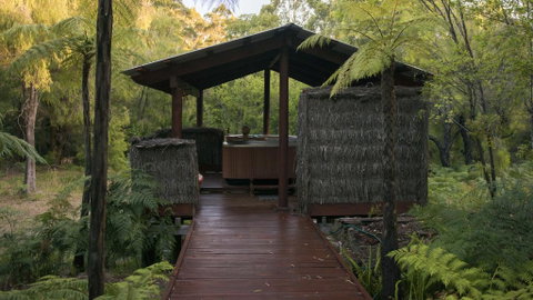 Mudstone Spa Retreat - Hotel NSW 0