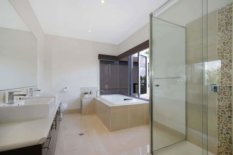 Mulwala Lakeside Townhouse #2 - Hotel NSW 2