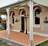 Must Love Dogs BB  Self Contained Cottage - Hotel NSW