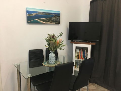 Neds On Northcote - Hotel NSW 1