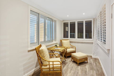 Nell's Place - Hotel NSW 1