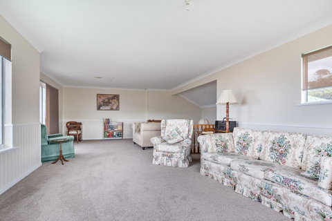 Serpentine Rose - Hotel NSW 9