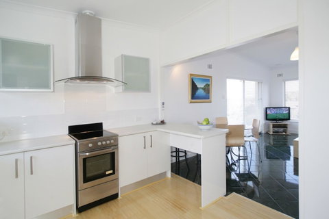 Summer Breeze - Holiday Or Business Apartment - Hotel NSW 5