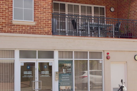 West End District Apartments - Hotel NSW 10