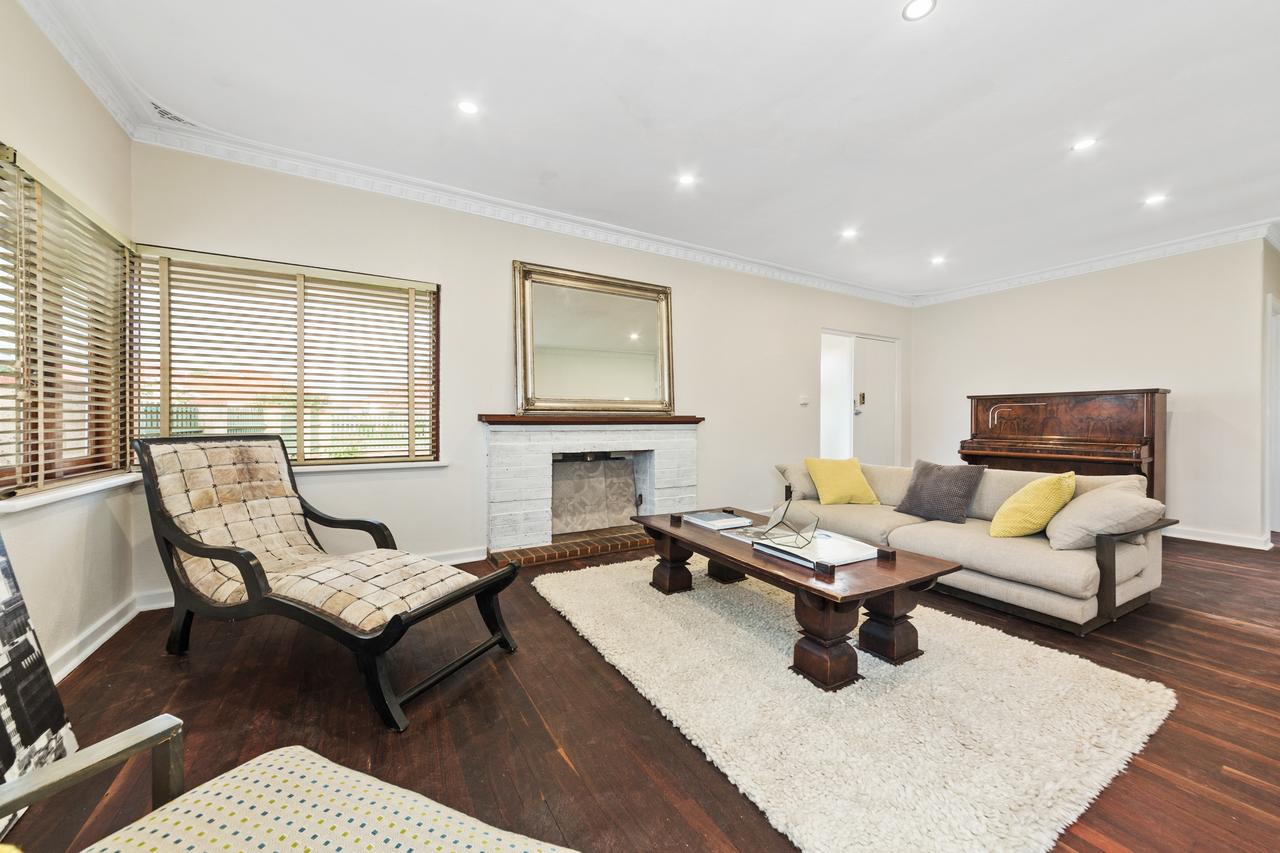 Inglewood WA Hotel NSW
