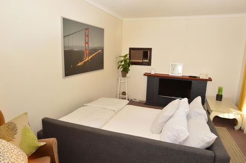 Midgard Cottage - Great Location & Close To Airport - Hotel NSW 12