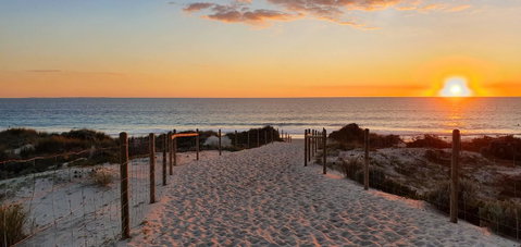 West Beach Lagoon 114 â€“ Ocean Views - Hotel NSW 22