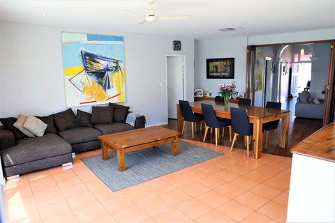 Fremantle Heritage Home For You To Enjoy! - Hotel NSW 18