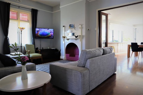 Fremantle Heritage Home For You To Enjoy! - Hotel NSW 17