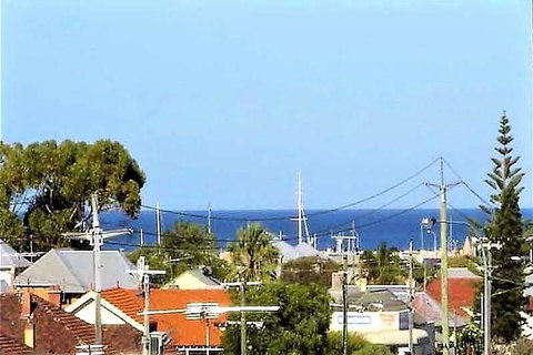 Fremantle Heritage Home For You To Enjoy! - Hotel NSW 1