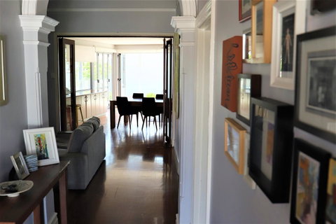 Fremantle Heritage Home For You To Enjoy! - Hotel NSW 4