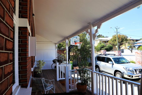 Fremantle Heritage Home For You To Enjoy! - Hotel NSW 6