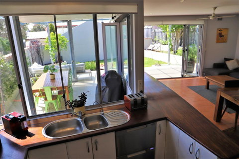 Fremantle Heritage Home For You To Enjoy! - Hotel NSW 7