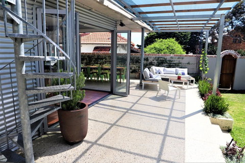 Fremantle Heritage Home For You To Enjoy! - Hotel NSW 10