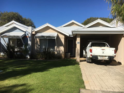 Geographe Bay Apartment - Hotel NSW 11