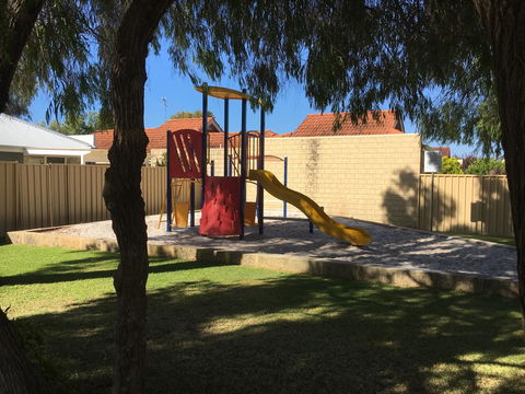 Geographe Bay Apartment - Hotel NSW 8