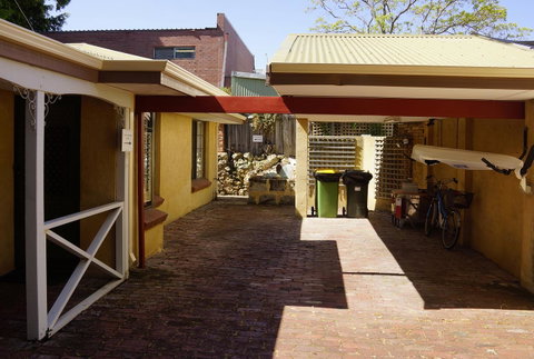 Suffolk House - Hotel NSW 4