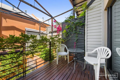Spacious Central Townhouse - Hotel NSW 10