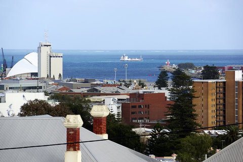 Studio 208 With Ocean Views - Hotel NSW 19