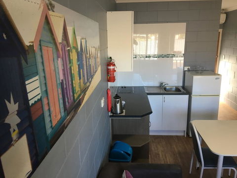 Esperance Central Accommodation - Hotel NSW 24