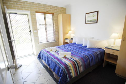Esperance Central Accommodation - Hotel NSW 41
