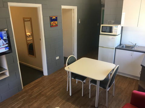Esperance Central Accommodation - Hotel NSW 40