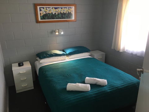 Esperance Central Accommodation - Hotel NSW 14