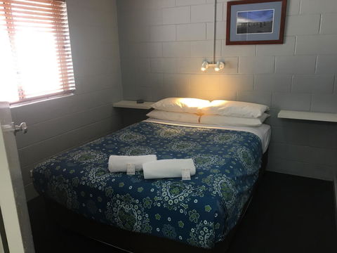 Esperance Central Accommodation - Hotel NSW 22