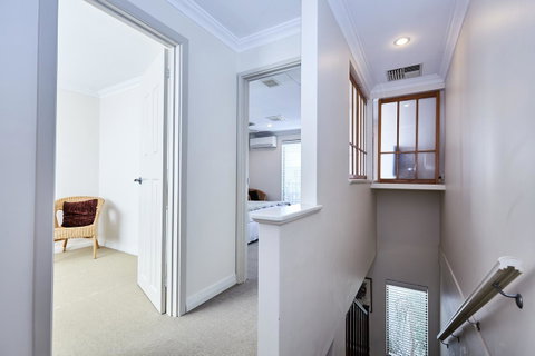 Fremantle Townhouse Unit 6 - Hotel NSW 6