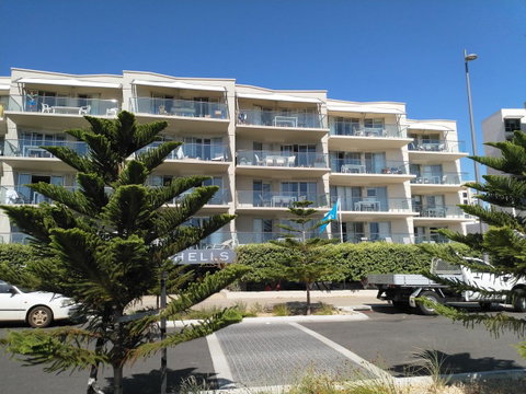 Salty Kiss - Hotel NSW 1