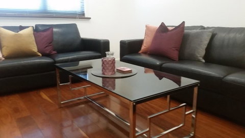 Leisurely Manor - Spacious Three Bedroom Home In Fremantle - Hotel NSW 15