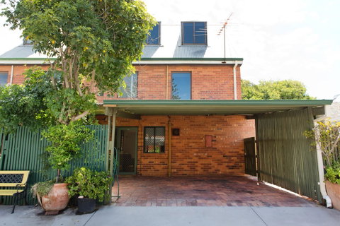 Monument Hill Townhouse - Fremantle - Hotel NSW 24
