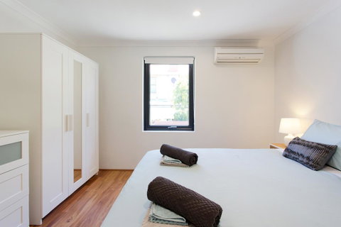Monument Hill Townhouse - Fremantle - Hotel NSW 7