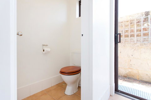 Monument Hill Townhouse - Fremantle - Hotel NSW 21
