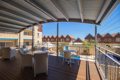 Hillarys Harbour Resort - Hotel NSW 3