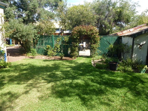The Russell House - Hotel NSW 20